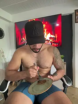 Mike_savage3 Chat XXX in diretta