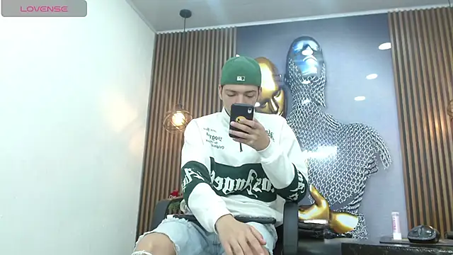 Chat +18 de AlejoBussnek ao vivo