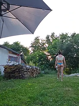 IsabelleCraft's Live XXX Chat