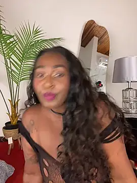 emilyrojas Adlı Modelin Canlı XXX Sohbeti