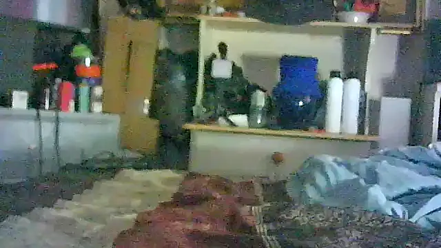 Živý XXX chat CR3M3_FIR3