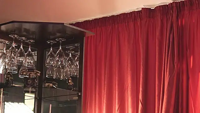 LuxenNoir XXX чат на живо