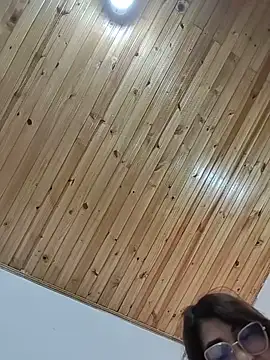 XXX chat uživo modela AlexxiaaMat