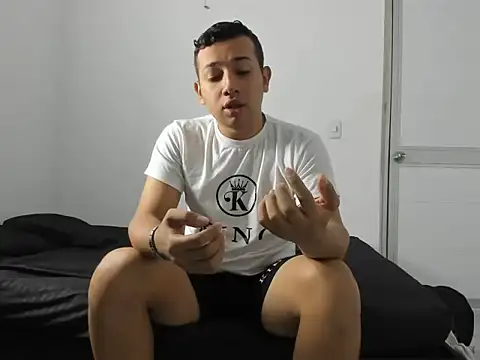 Show modela chicossexo02 na web-kameri