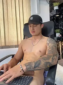 Alexander_ferre Chat XXX in diretta