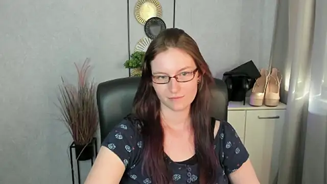 Chatroom XXX en direct de emmaxDelight