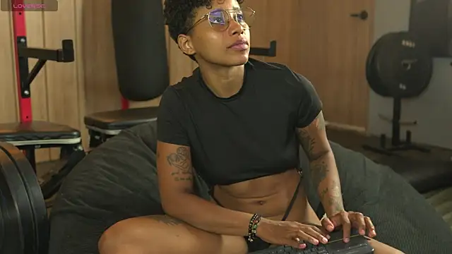 kelly_thomson live XXX chat