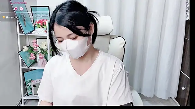 Clover_Nhi 现场XXX聊天