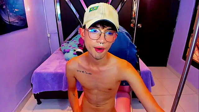 LiamHeatx Live XXX Chat