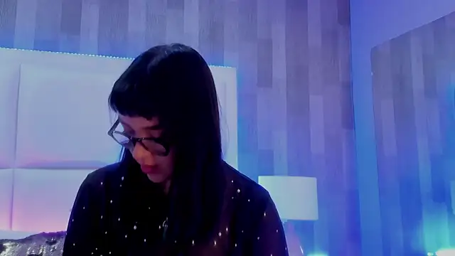 LilithBluum Live XXX-chat