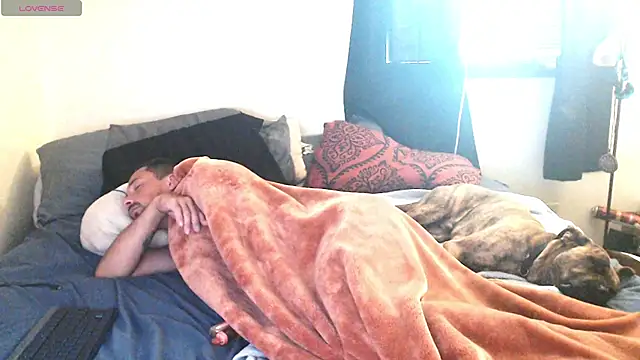 YoBleez's Live XXX Chat