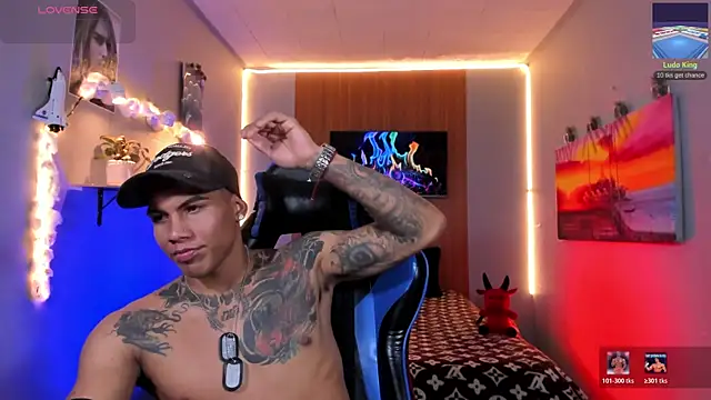 Damian_latinxxx 网络视讯表演