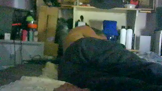 CR3M3_FIR3's Live XXX Chat