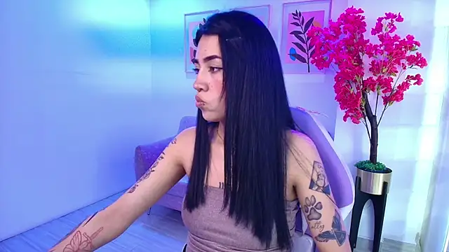 Rainy_doll Chat XXX in diretta