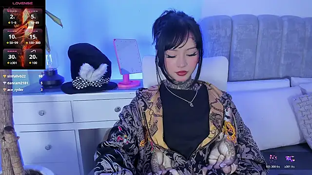 Chat +18 de doll__bella ao vivo