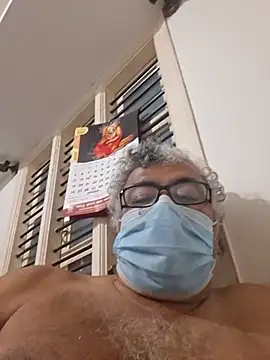 mature55 Show in webcam