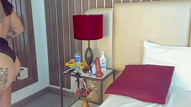 Pertunjukan Kamera Web naomi_sinner