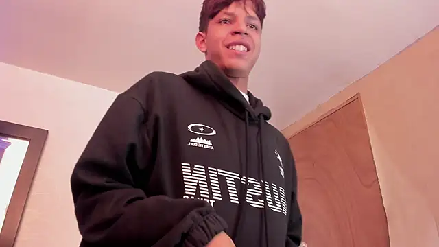 Ethan_qop webkamerás műsora