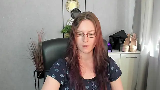 Chat +18 de emmaxDelight ao vivo