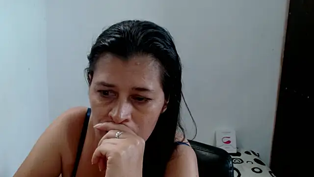 Czat XXX na żywo – KARYNA_MILF