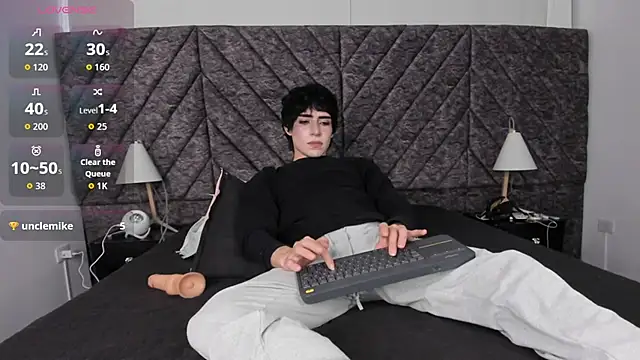 DemonFoxx Live XXX Chat