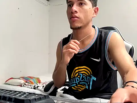 Edward_2709 – webcam-show