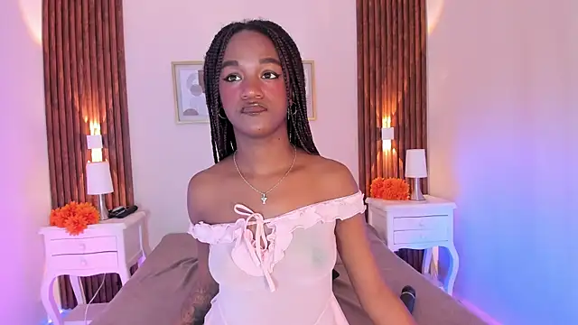 Chloebrunnie élő XXX-chatje
