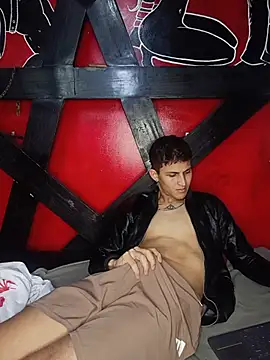Axel_Romanov Chat XXX live