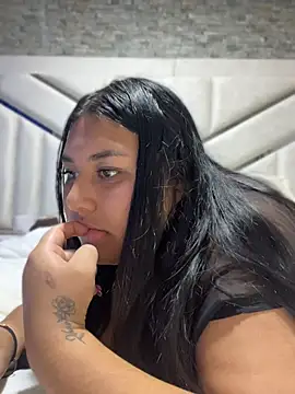 Nicky-222 Chat XXX in diretta