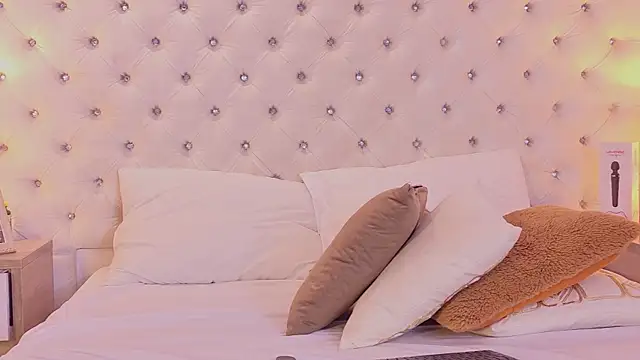 VaniaRouse Chat XXX in diretta