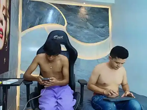 Benjamin_Alam Live XXX-chat