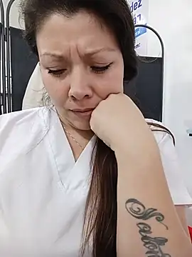 SARA_21- 라이브 XXX 채팅