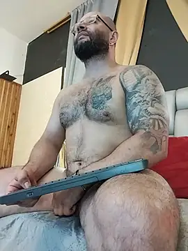 Chatroom XXX en direct de Luke__09
