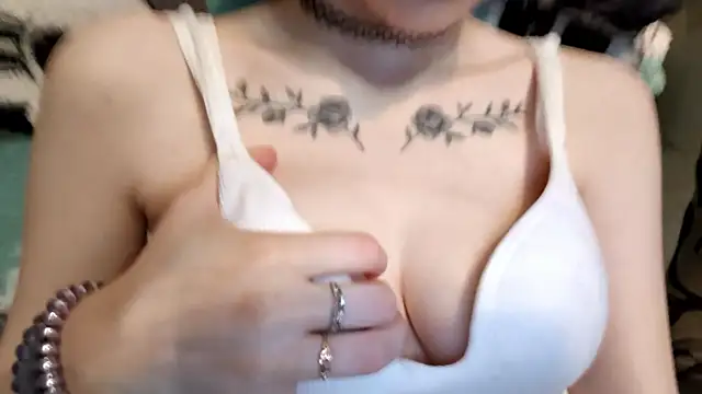 CUTE1KITTY Live XXX Chat