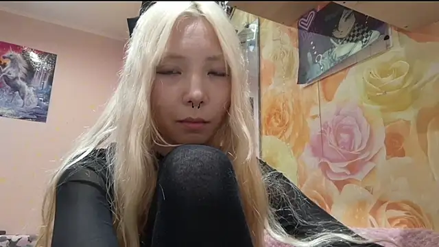 MelanieReyner XXX чат на живо