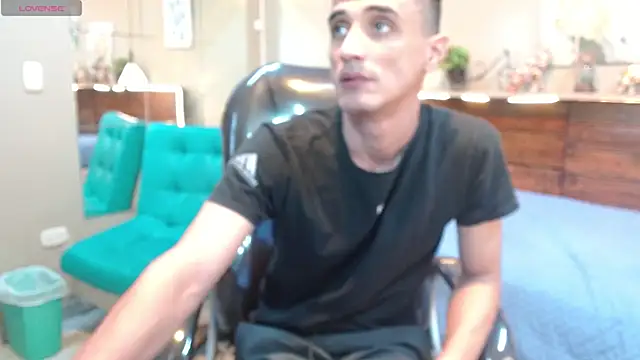 Chat XXX ao vivo de FelipeFriendly