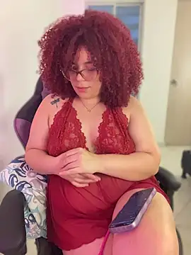 Chat XXX en directo de Leyah__