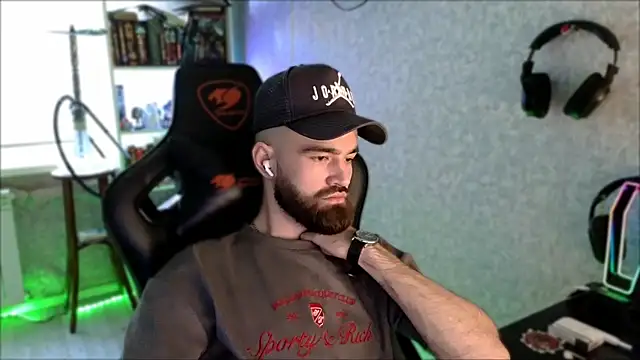 _Serious_Man Chat XXX live