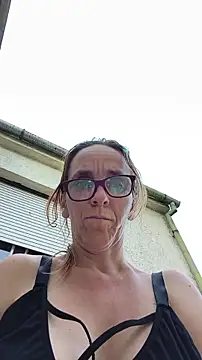 Dettybitch40 Chat XXX in diretta