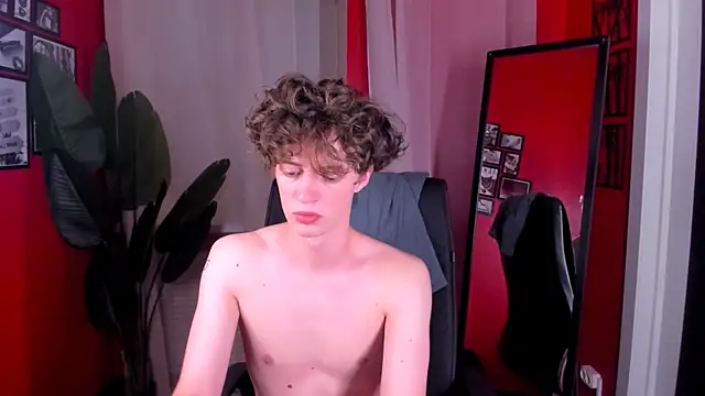 Онлайн чат XXX LukeSweet