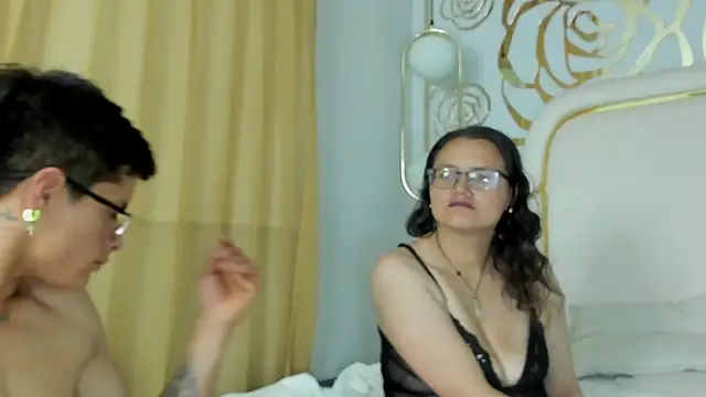 Czat XXX na żywo – midnightlust_vc