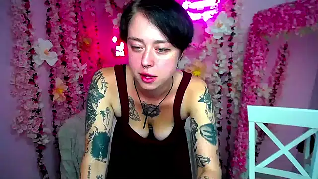 Adelin_R's Live XXX Chat