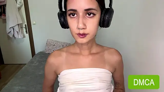 JuliaPierce Live XXX-Chat