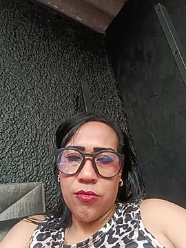 XXX chat uživo modela OliviaWilliamm