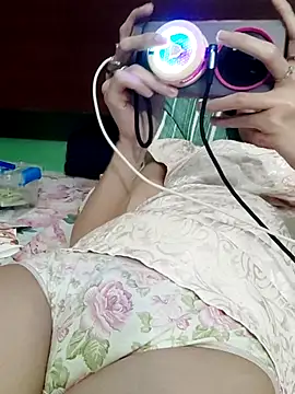 QueenSoreal – Naživo XXX chat