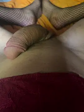 zulee23's Webcam Show
