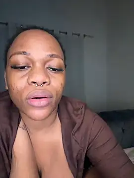 BonnyMolhada's Live XXX Chat