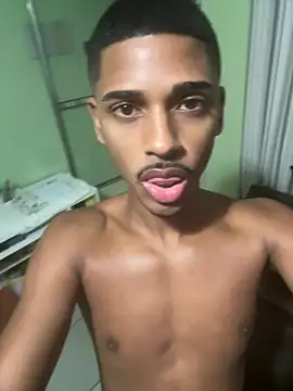 pretin19cm1's Live XXX Chat
