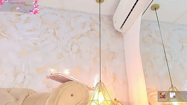 ariannaruiz live XXX chat