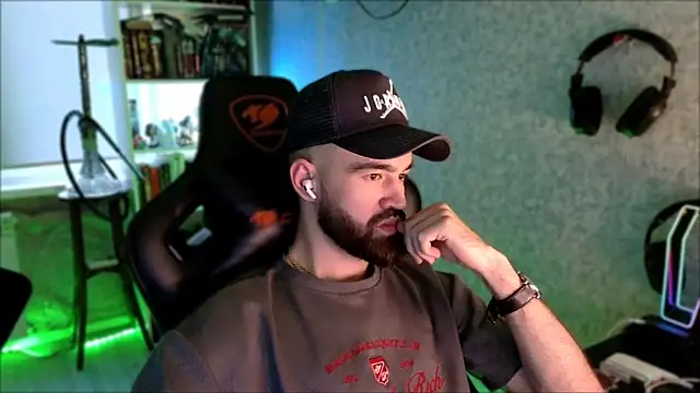 _Serious_Man Live XXX Chat